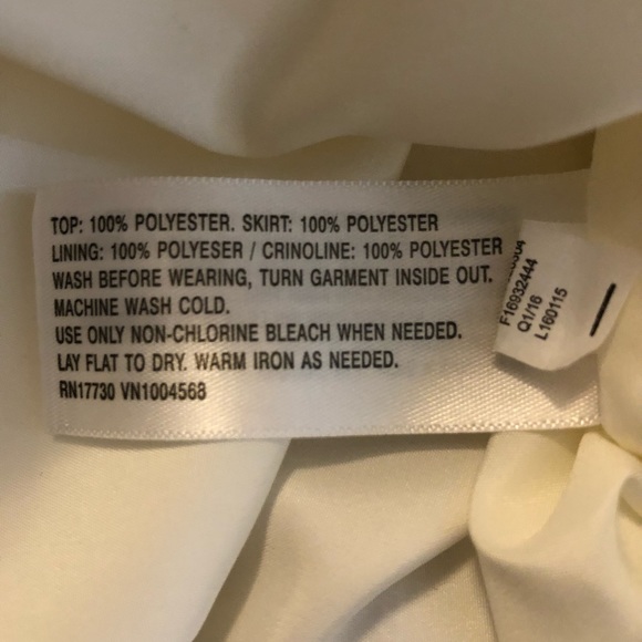 🎉🎉Host Pick!🎉🎉Flower Girl Tevolio Ivory Roses Tulle Dress - Picture 13 of 16